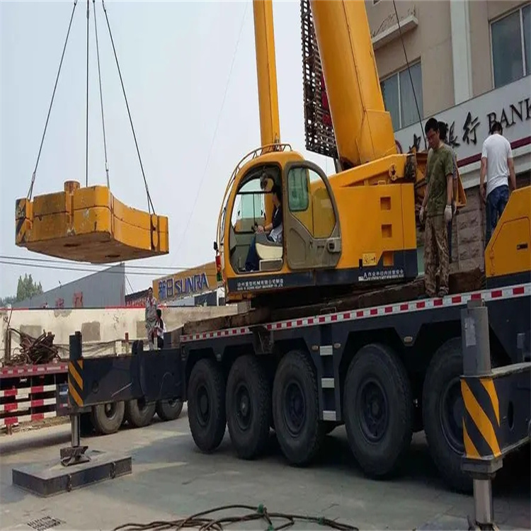 南京建邺当地吊车出租|机器吊装|75吨|工厂搬迁服务